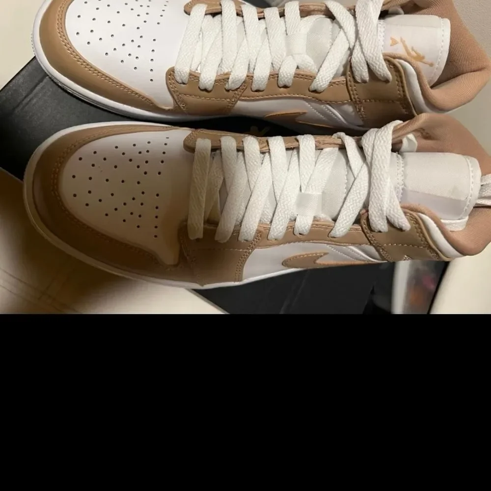 Nike Air Jordan 1 Mid Hemp Tan Gum White Mens Size 8.5 554724-271